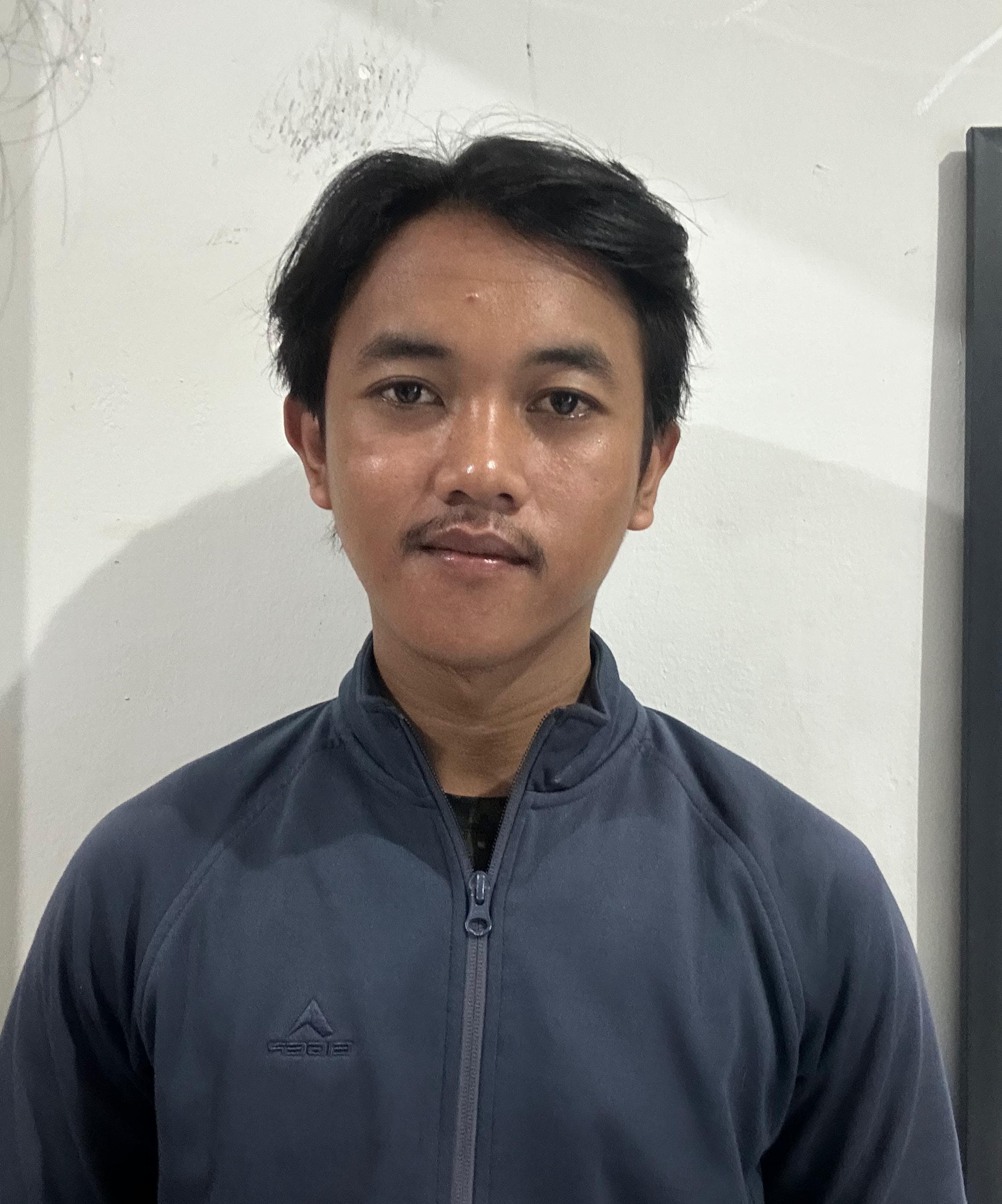 Agus Setiawan – Supervisor Jasa Cat & Finishing Bali Sofia Wood Finishing