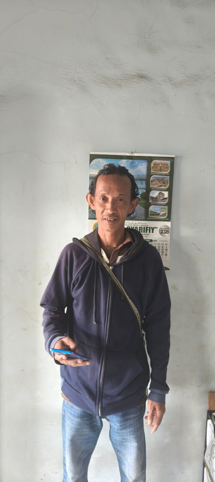 Tam – Coating Expert Jasa Cat Sofia Wood Finishing Bali